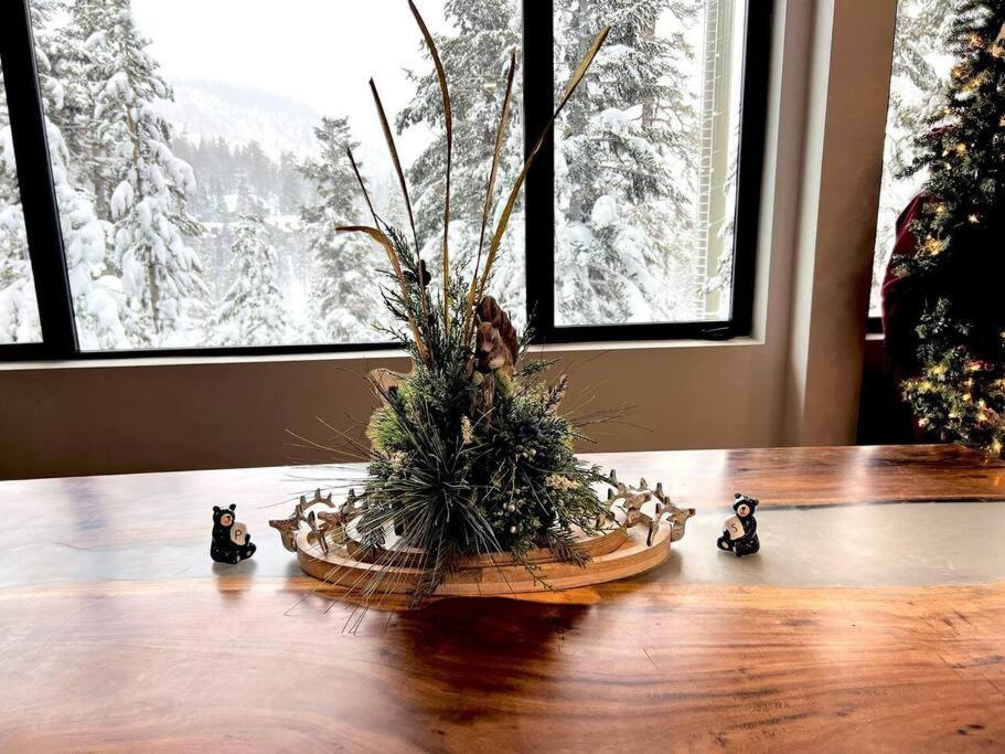Gondola Chalet -new Luxury 5 Bdrm @ Canyon Lodge, Steam * Mammoth Lakes