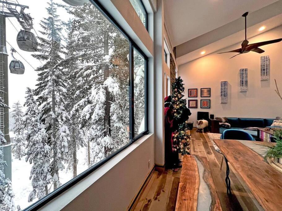 Chalet Gondola Chalet -new Luxury 5 Bdrm @ Canyon Lodge, Steam